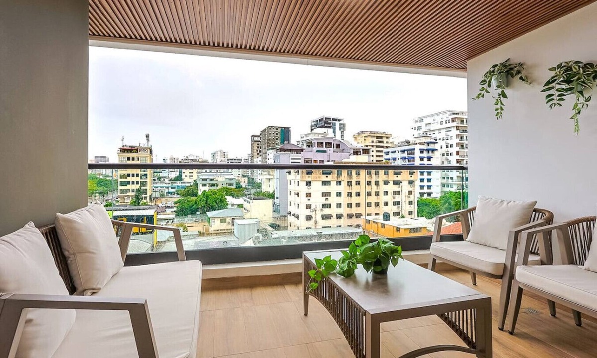 Downtown Santo Domingo Apartment | Luxury Centric Apt with Pool, Full AC, Fast Wi-Fi, Stunning City Views
