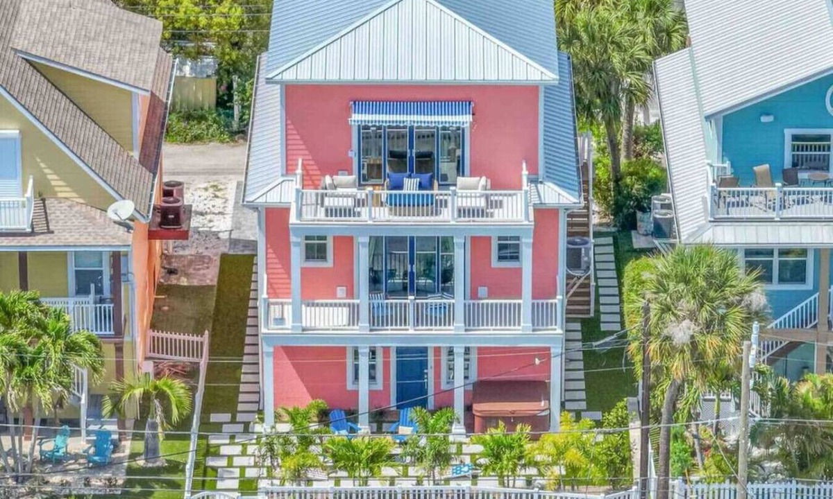 Gulfport House | Luxury Coastal Home, Gulfport Waterfront District