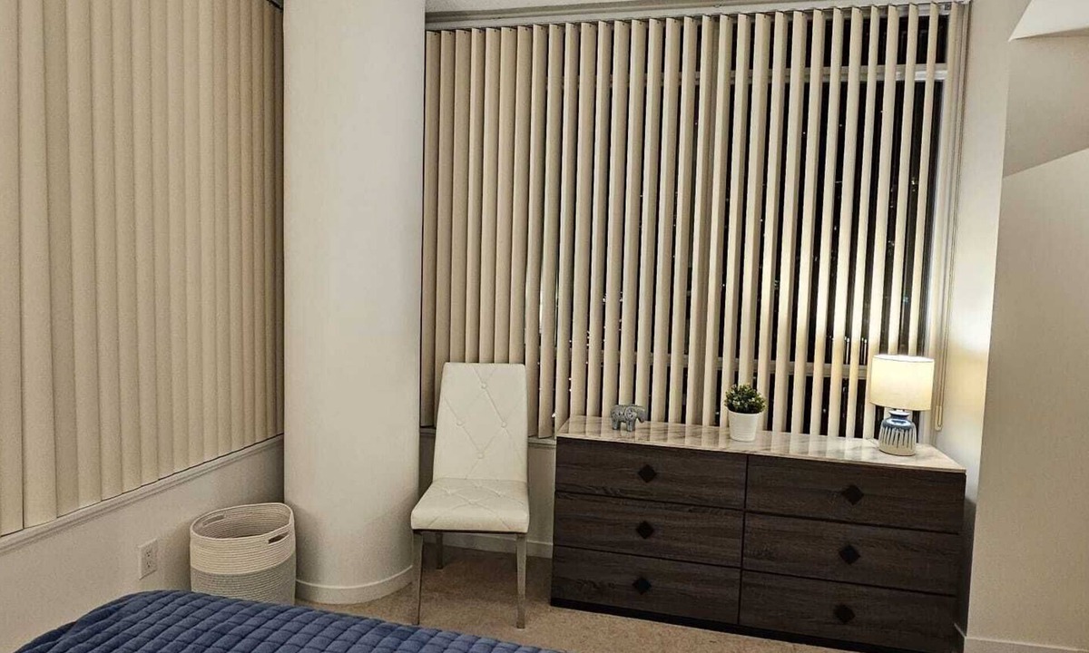 Toronto Entertainment District Condo | Luxury Condo at Maple Leaf Square in heart of Toronto Downtown + Parking