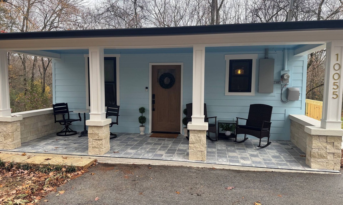 Collegedale Cottage | Luxury Cottage "Sparrow" full of amenities in Collegedale perfect for a getaway!