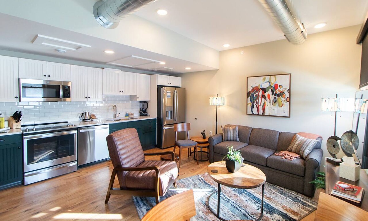 Duluth Apartment | Luxury Craft District Suites | Unit 202