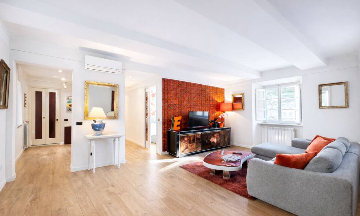 Lucca Historical Center Apartment | Luxury Design Apartment in Central Lucca