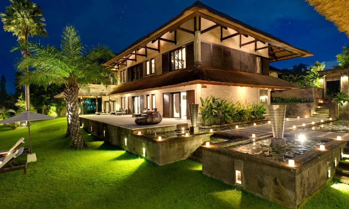 Pererenan House | Luxury Designer Villa in A+ Location Berawa Bali