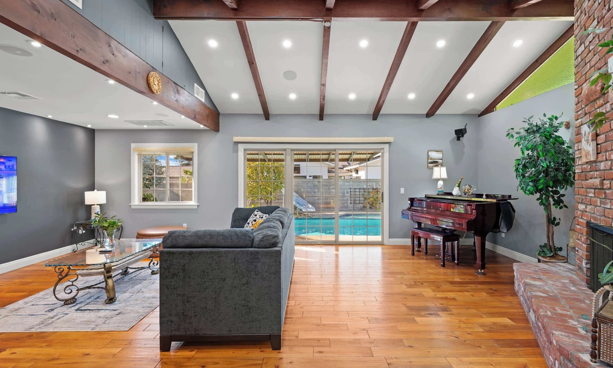 Glendora House | Luxury Estate With Sparkling Pool & Elegant Amenities