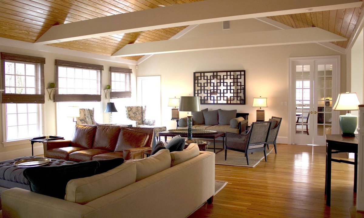 Charlottesville House | Luxury Five-Bed, Seven-Bath Charlottesville Home Near Farmington Country Club