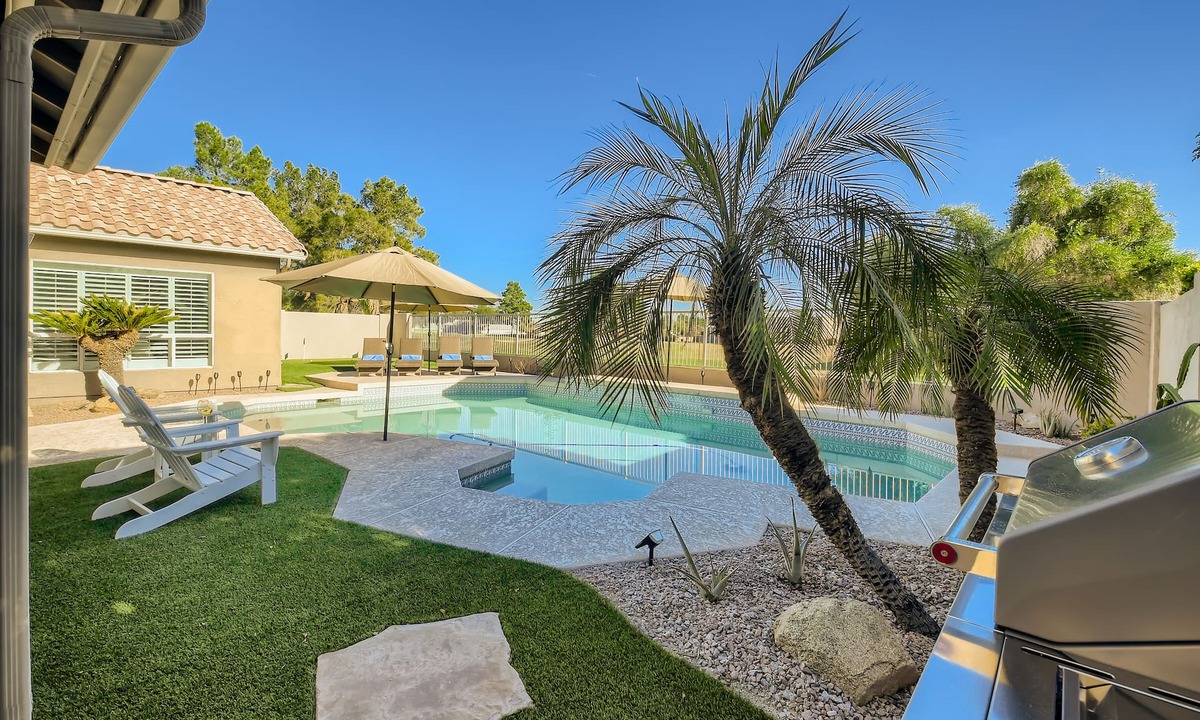 Superstition Springs House | Luxury Golf Course Home, Private Pool, Sleeps 8, Gilbert Arizona