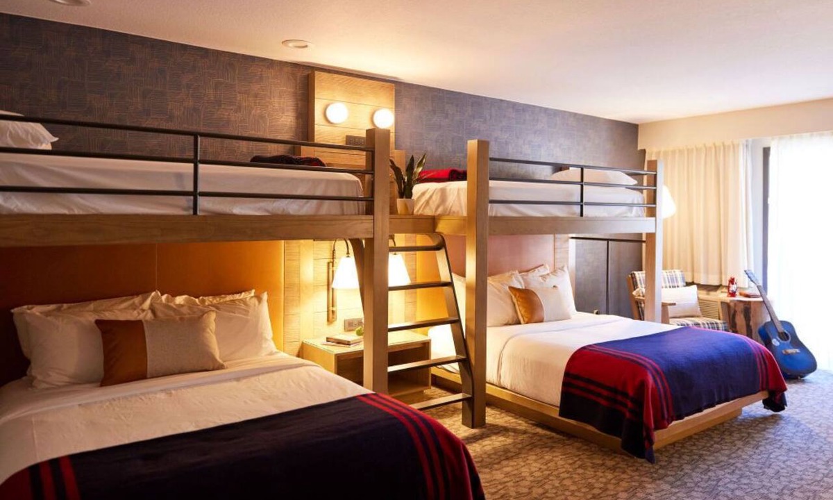 Boyd Acres Apartment | Luxury in Bend, OR | Bunk Bed Room close to Nature