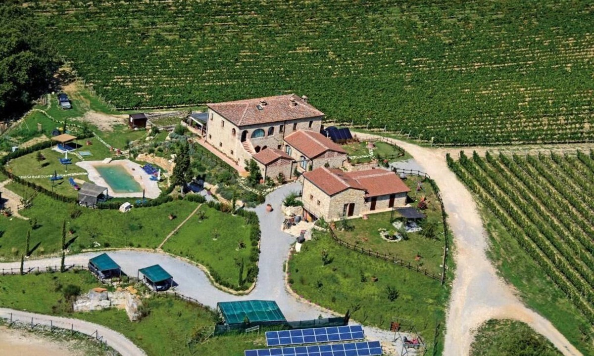 Serre di Rapolano Villa | Luxury Villa W/Spa, Jacuzzi, and Massage Wellness