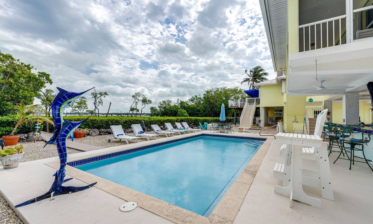 Buccaneer Point House | Luxury Key Largo Home w/Guest House & Pool!