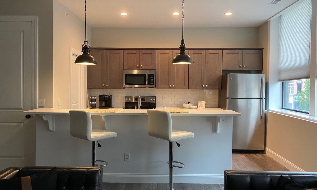 Glens Falls Apartment | Luxury Loft/King Bed - Civic Center/Cafe/Brewery/Farmers Market - FREE Gar Park