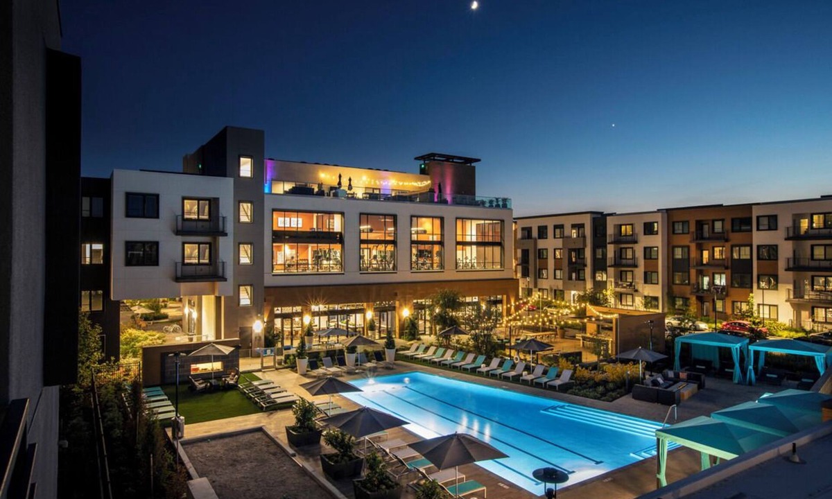 Menlo Park Condo | Luxury/Modern 1B1B Condo in Menlo Park with Free Parking, 24-hour Gym, Pool
