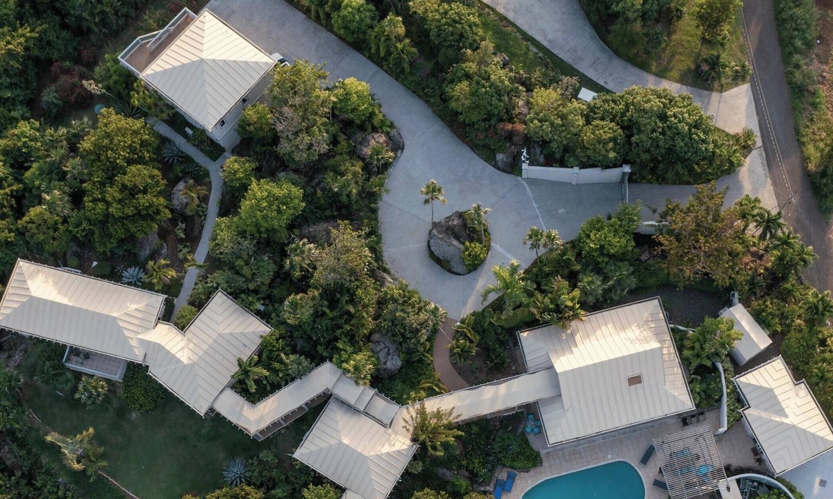 Estate Peterborg House | Luxury Multi Villa-Yellowbird, 2min. MAGENs Beach, 7 VILLAS