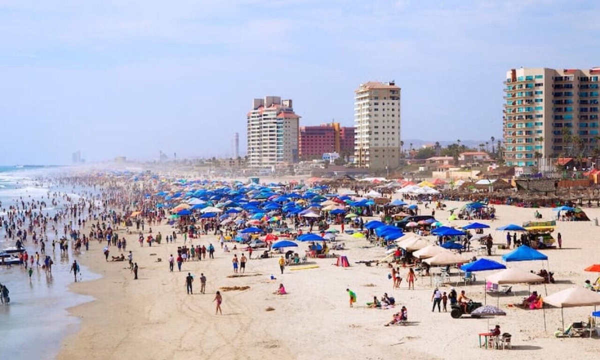 Centro Playas Apartment | Luxury Oceanfront in Rosarito w/ Pool + Jacuzzi