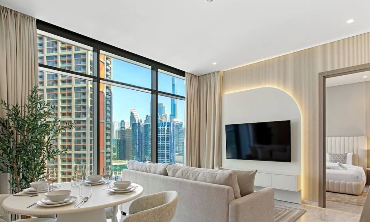 Downtown Dubai Apartment | Luxury One Bedroom with Burj Khalifa View