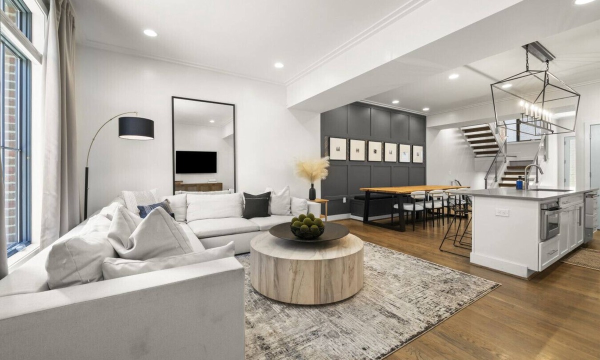 Over-the-Rhine House | Luxury OTR Home | Sleeps 10 + Balconies + Parking