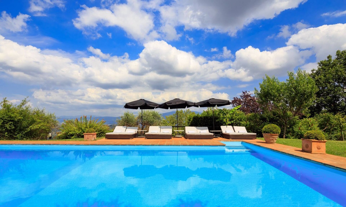 Rignano sull'Arno Villa | Luxury panoramic Villa with pool in the Florentine Hills