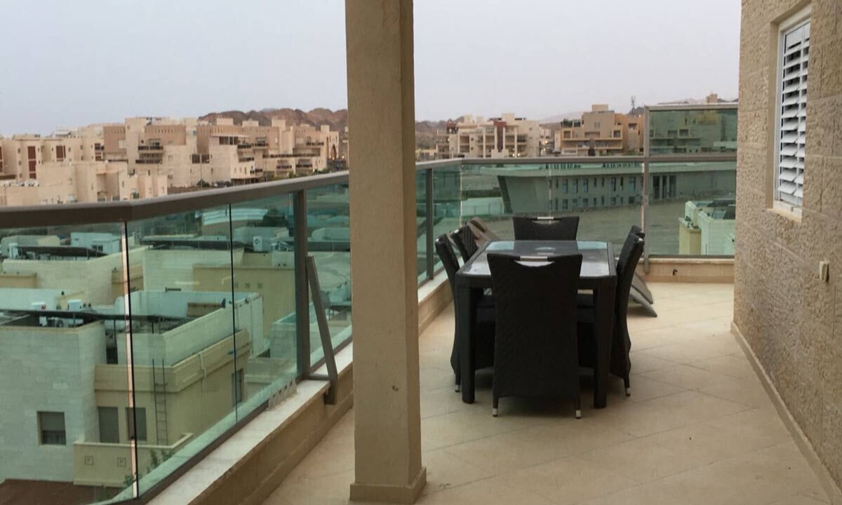 Eilat House | Luxury Penthouse with Sea View & Jacuzzi