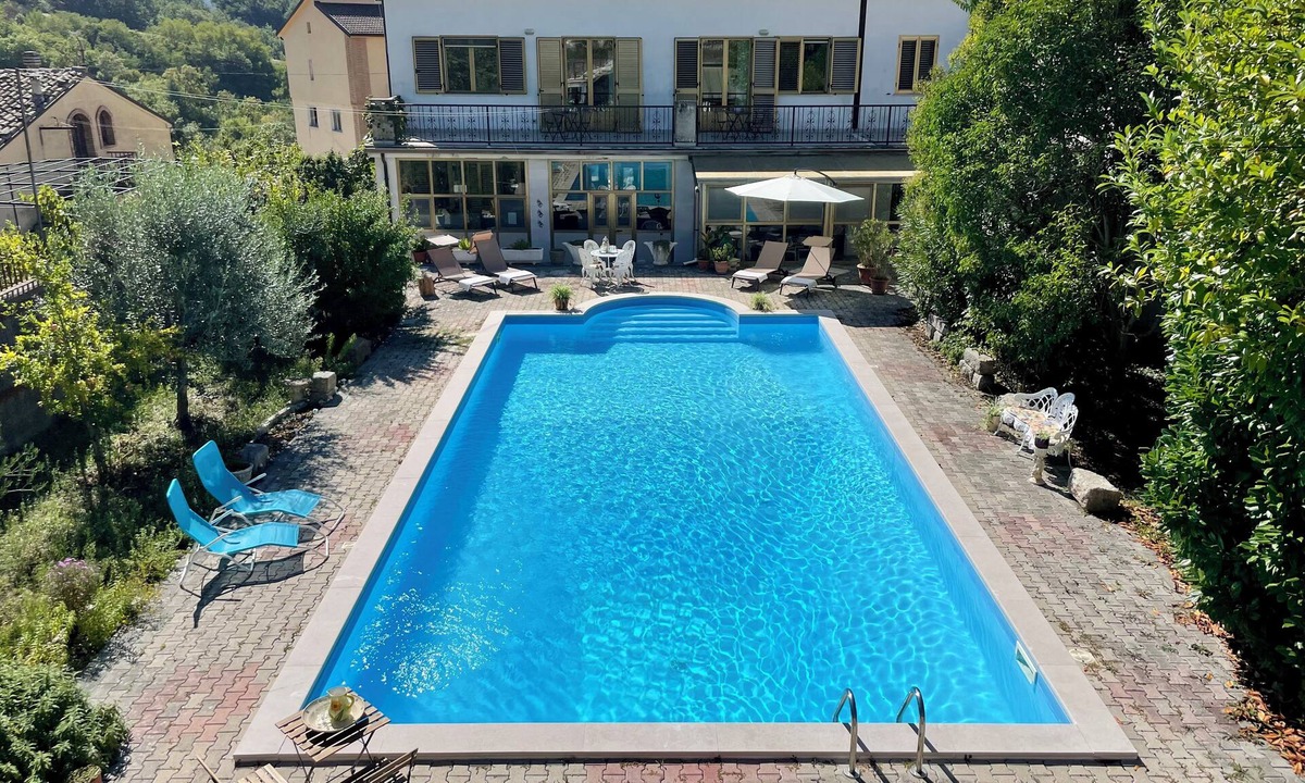 Roseto Valfortore Villa | Luxury Private Mountain Villa with Pool & Beautiful Views in Puglia