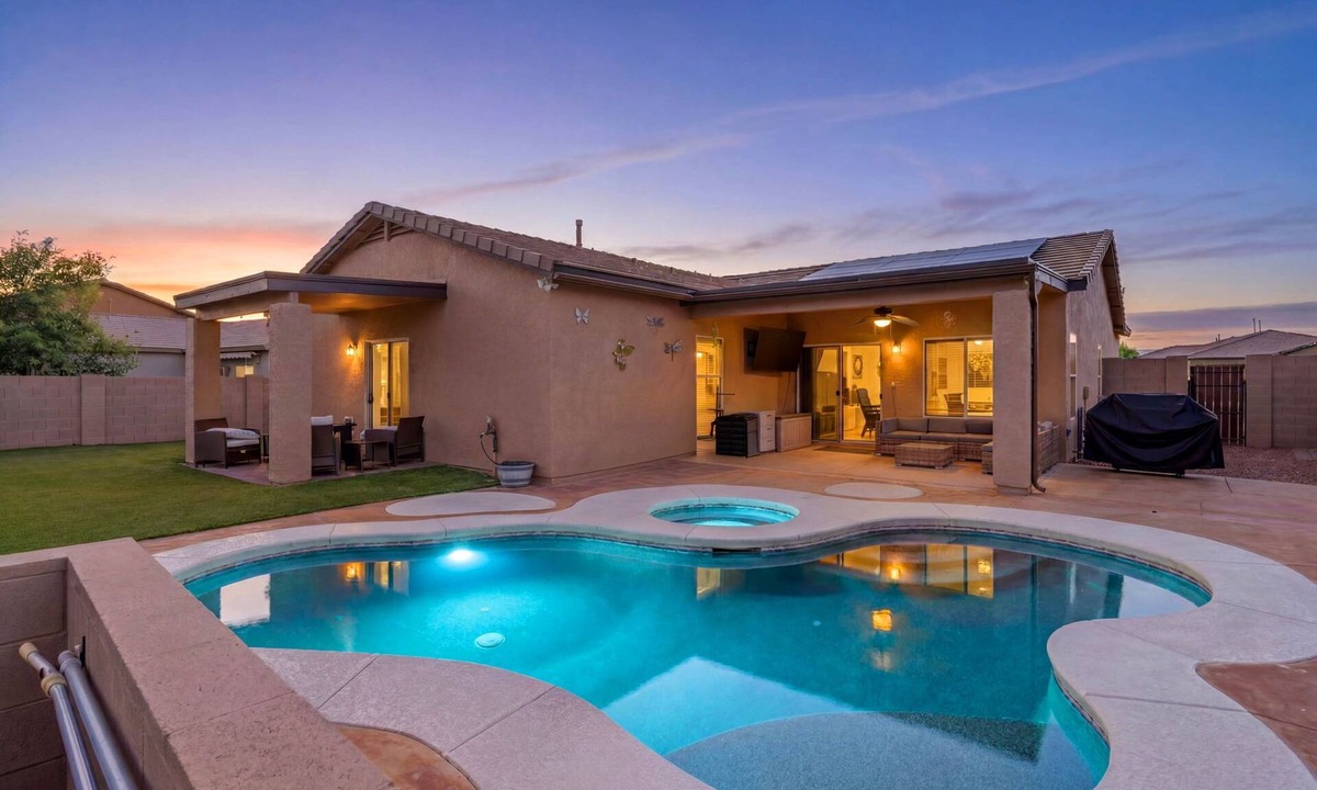 Hartman Vistas House | Luxury Private Pool & Spa Home | Resort Backyard | Sleeps 10