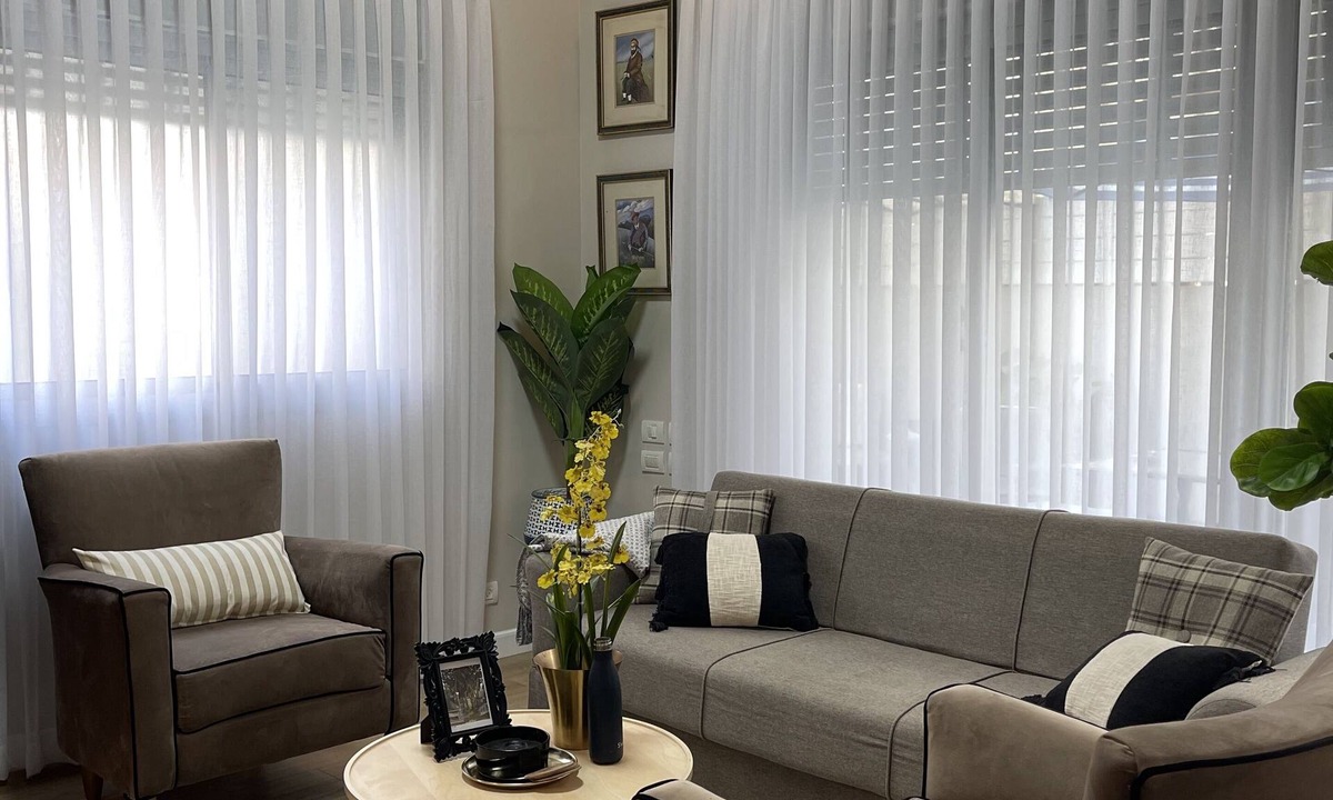 Tel Aviv Apartment | Luxury quiet studio in the heart of Dizengoff & large private backyard