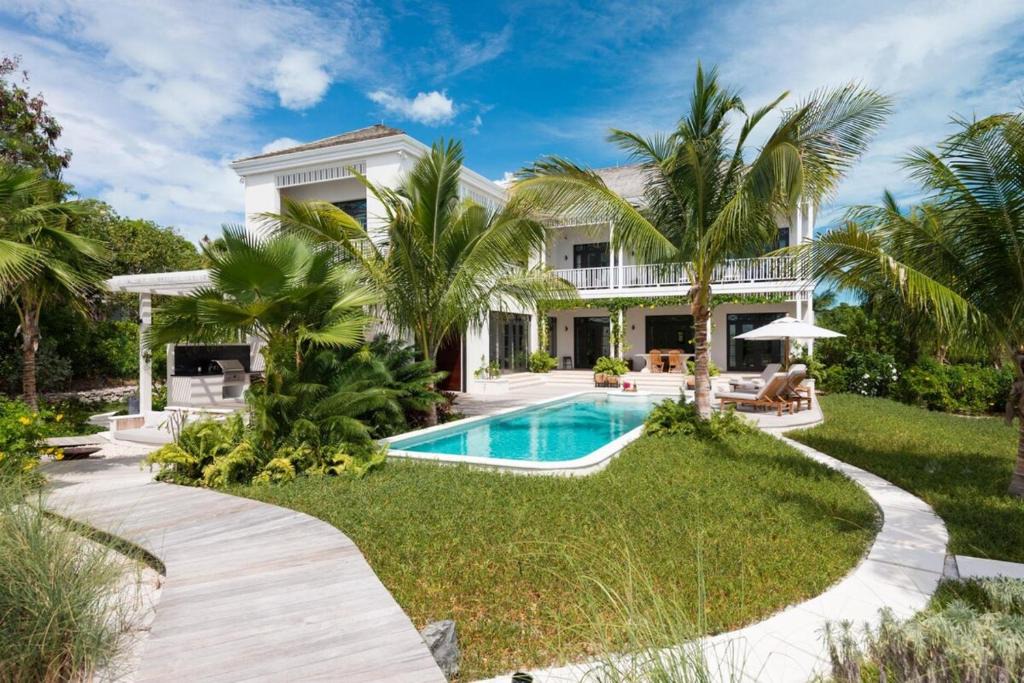 Leeward Settlement Villa | Luxury Saving Grace Villa Retreat
