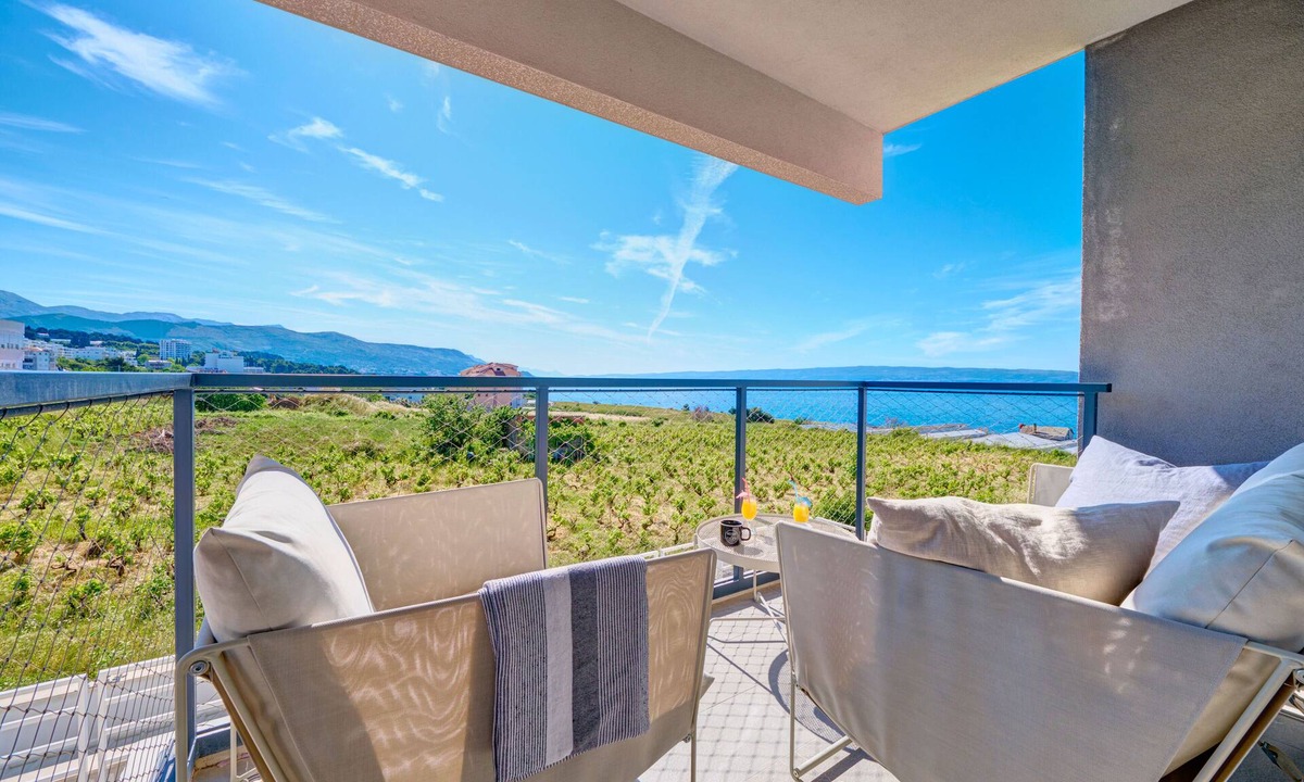 Znjan Apartment | Luxury Seaside Apartment by Litto