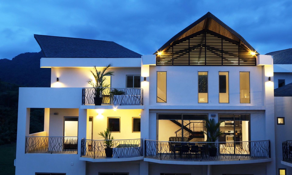 Jaco Apartment | Luxury Sky Penthouses 3-6BR Condo-Hotel at Oceano Jaco