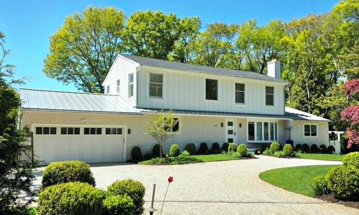 Southampton House | Luxury Southampton Home w. Pool, close to village and Shinnecock Hills Golf Club