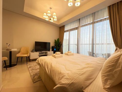Sheikh Zayed Road Apartment | Luxury Studio Apartment in Business Bay