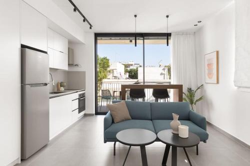 Tel Aviv Promenade Apartment | Luxury Studio Beach Flat 106