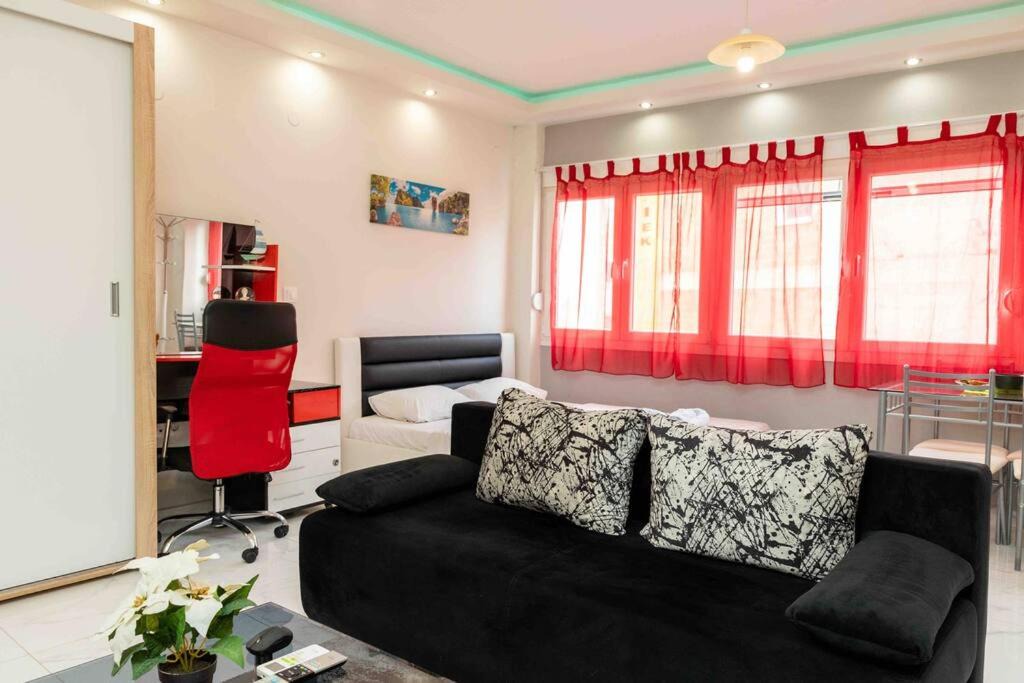 Vardaris Apartment | Luxury studio in downtown (1)
