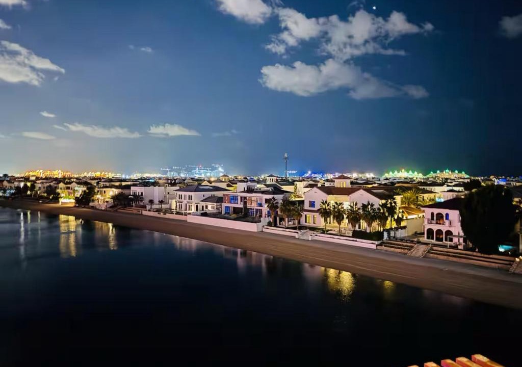 Palm Jumeirah Apartment | Luxury studio with full sea view