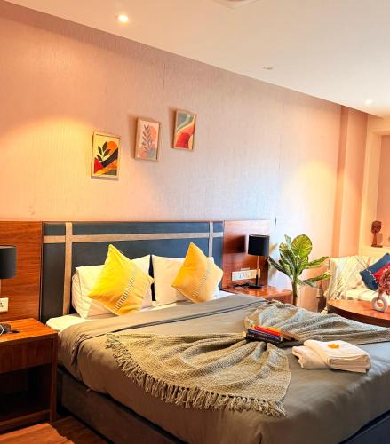 Gurugram Apartment | Luxury Studioz - Satya Element One, Sector 49 Sohna Road, Gurgaon