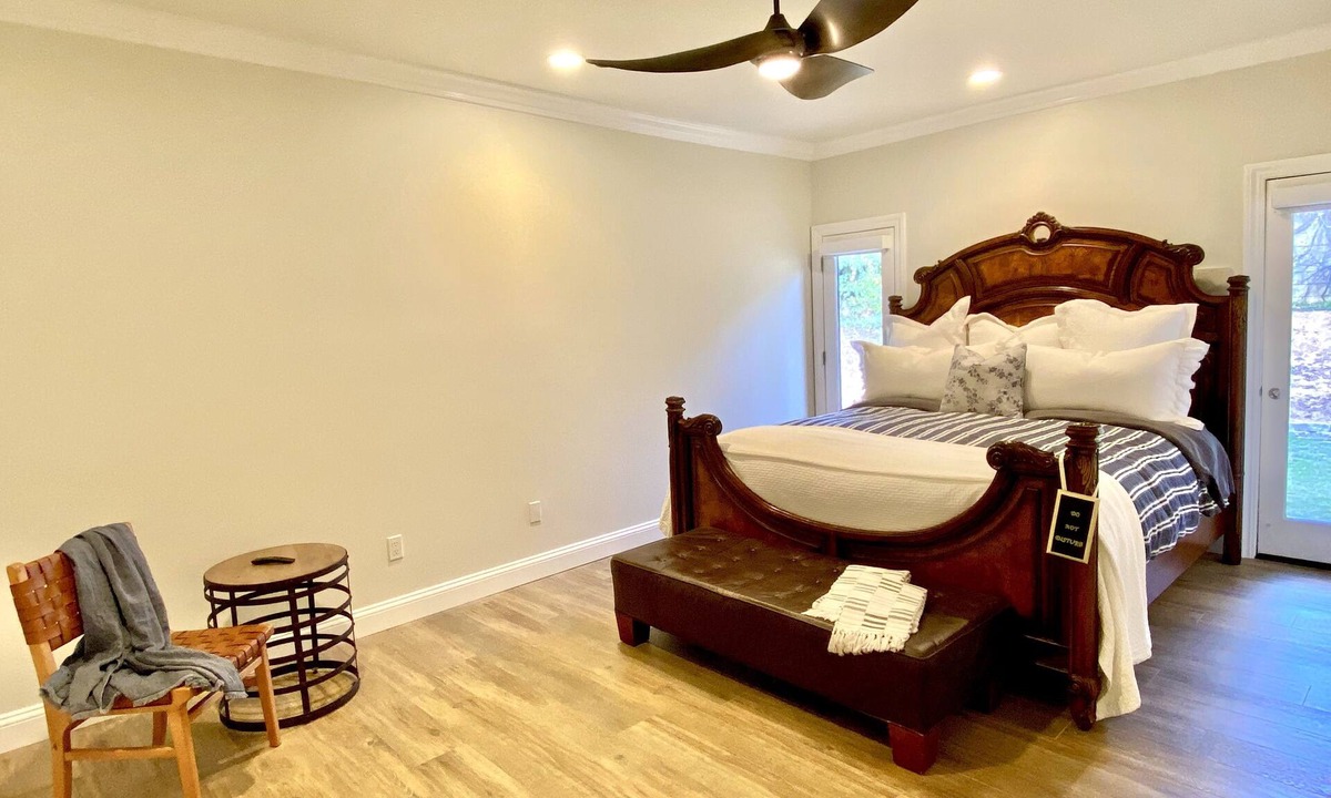 South Redlands House | Luxury Suite "A"