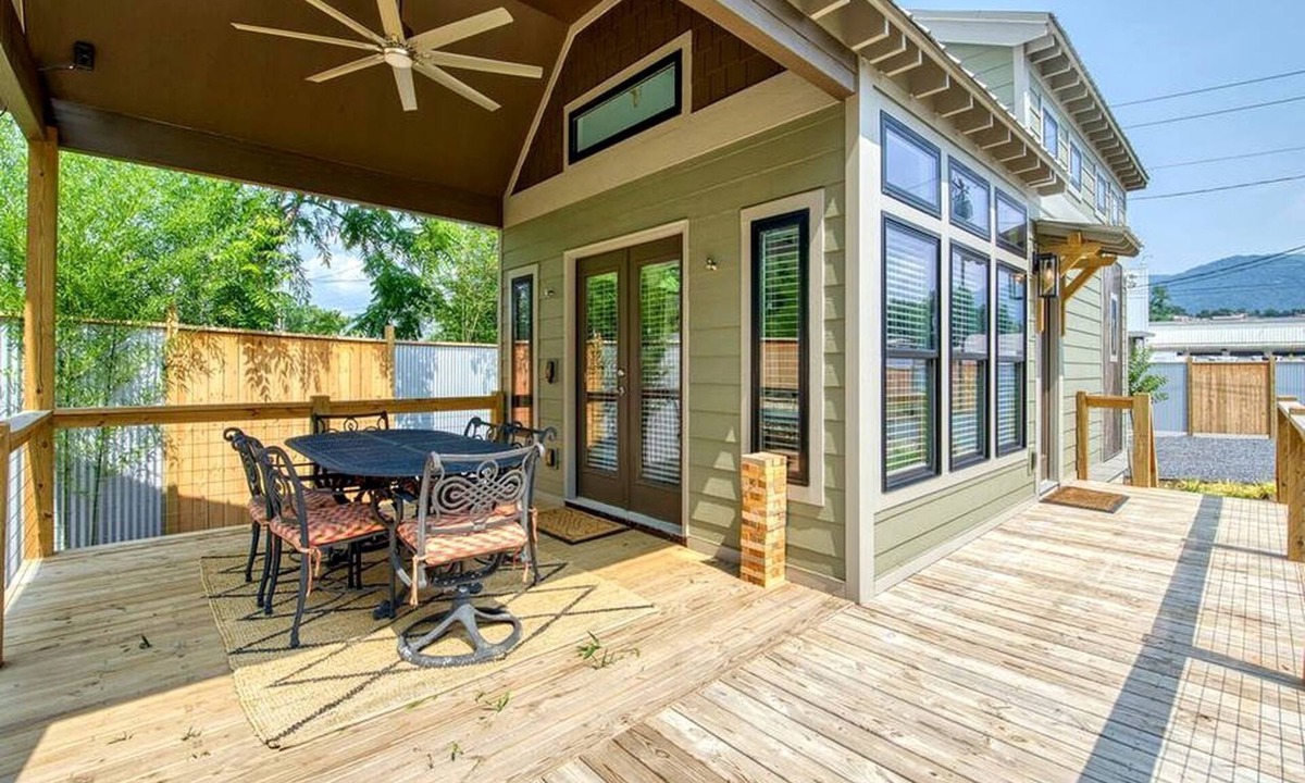 Waynesville Cabin | Luxury Tiny House Only for Adults in North Carolina