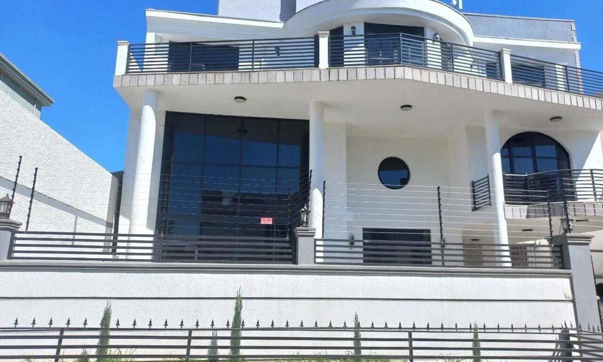 Kirkos House | Luxury Unfurnished G+2 House For Rent