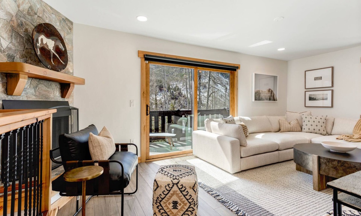 Vail House | Luxury Vail 3bd/2ba w/Hot Tub!