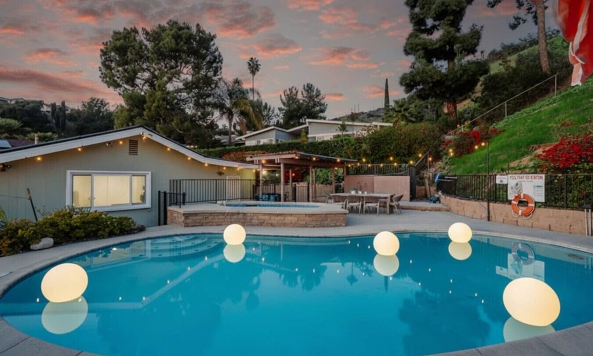 Whittier House | Luxury VIEWS | Pool&SPA Heat|Games|Outdoor dining