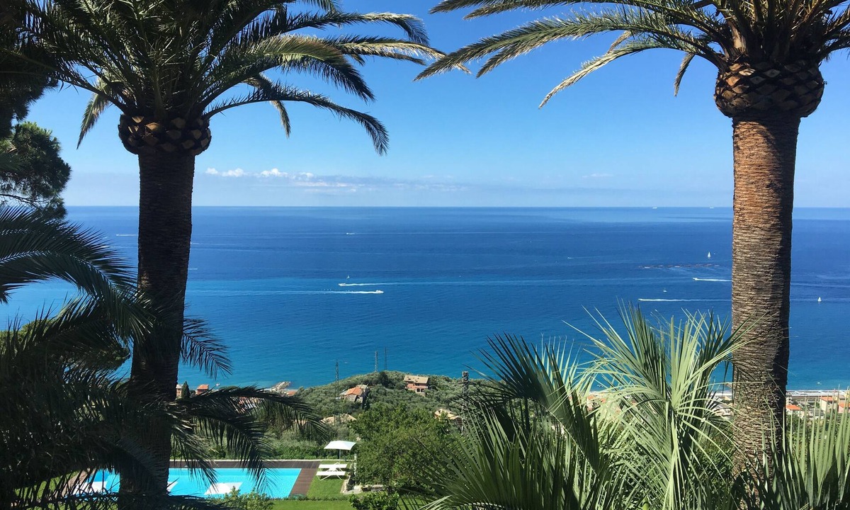 Santa Giulia Resort | Luxury Villa between Portofino & Cinque Terre. All comforts available.
