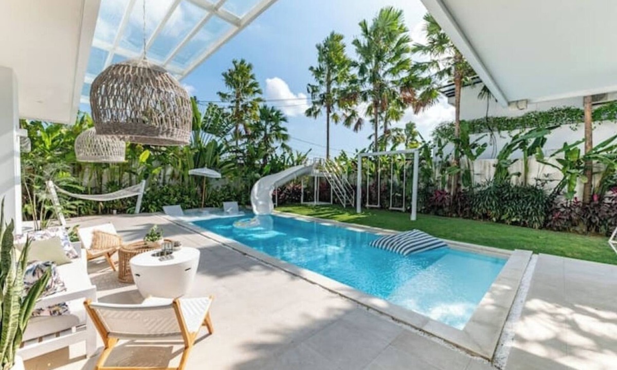 Babakan Villa | Luxury Villa Luja by GORO in Canggu - 5 Bedroom Jacuzzi, Gym, Golf