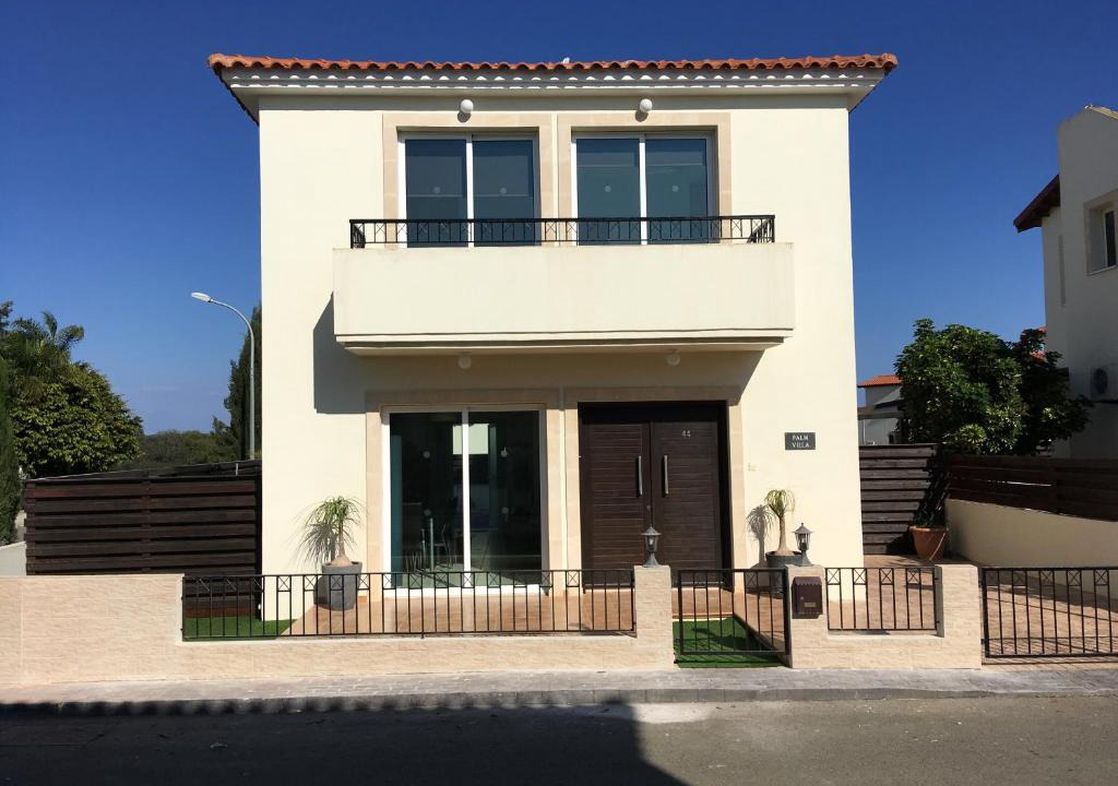 Pernera Villa | Luxury Villa - Private Pool and Wifi Perfect location for a holiday