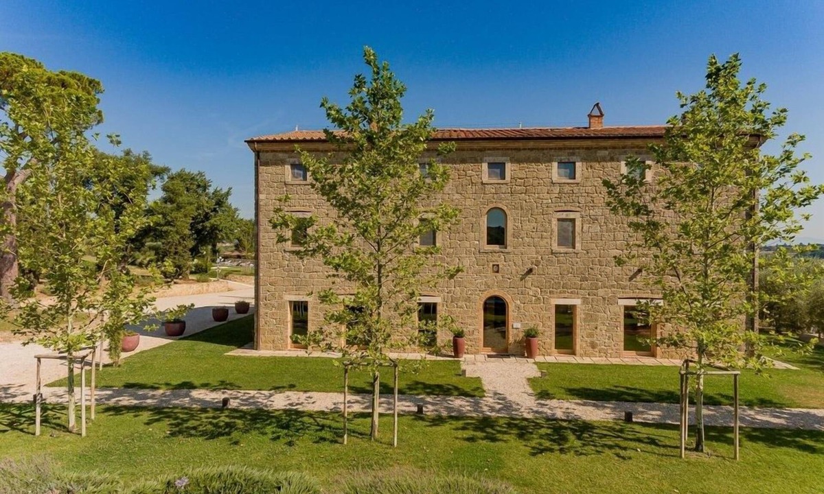 Sarteano Villa | Luxury villa Tuscany for rent, large tuscan villa to rent, villa with pool and views tuscany Italy