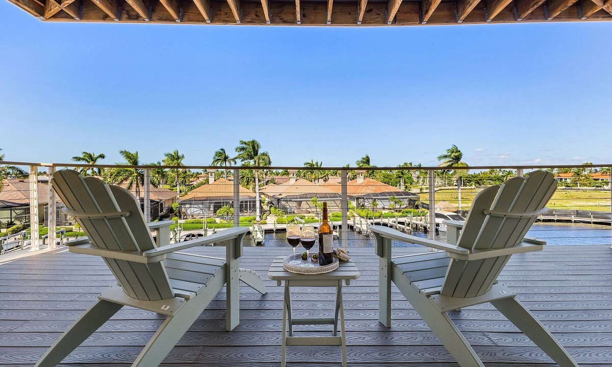 Cape Harbour House | Luxury Waterfront Escape with Multi-Level Views & Gulf Access – The Sand Dollar