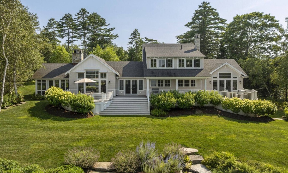 East Boothbay House | Luxury Waterfront on Rice Point by Rocky Coast Rentals