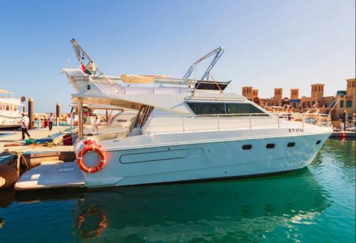 Jumeirah Boat Rental | luxury yachts