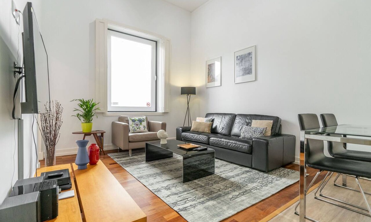 Sacramento Apartment | LV Premier Chiado CH8- comfortable, AC, lifts