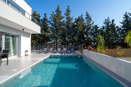 Archangelos Villa | M&B Luxury Villa