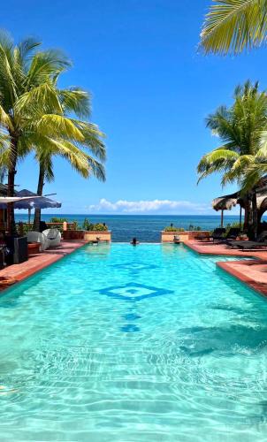 Looc Bed & Breakfast | M Villa’s Farm Resort