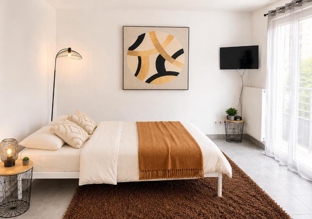 Annemasse Apartment | M012 Marquer joli studio
