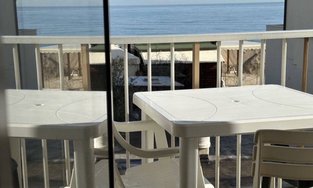 Marcelli Apartment | M177 - Marcelli, two-room apartment in the center and facing the sea